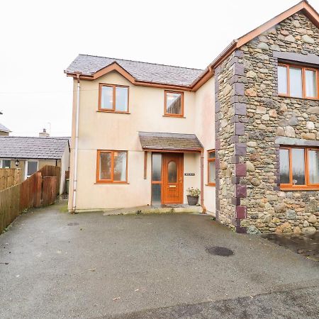 Bryn Seion Villa Llanddeiniolen Exteriör bild